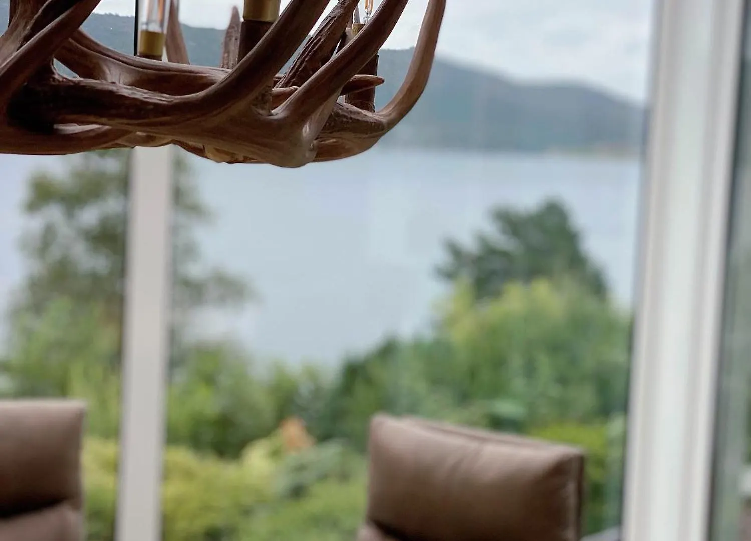 Villa Arboretet: Seaside Retreat with Private Pool & Sauna in Bergen Norway