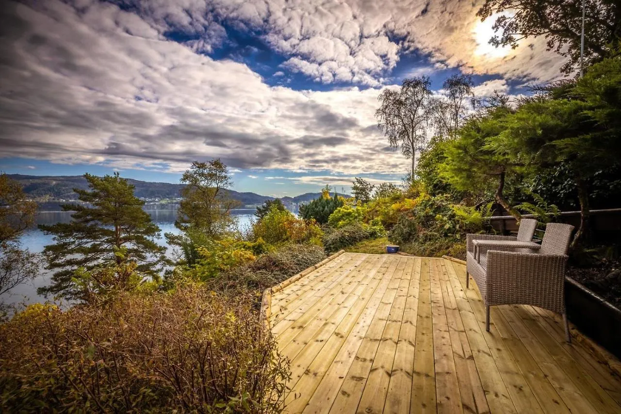 Villa Arboretet - Seaside Villa With Private Pool & Infrared Sauna In The Heart Of Arboretet, Bergen Norvegia